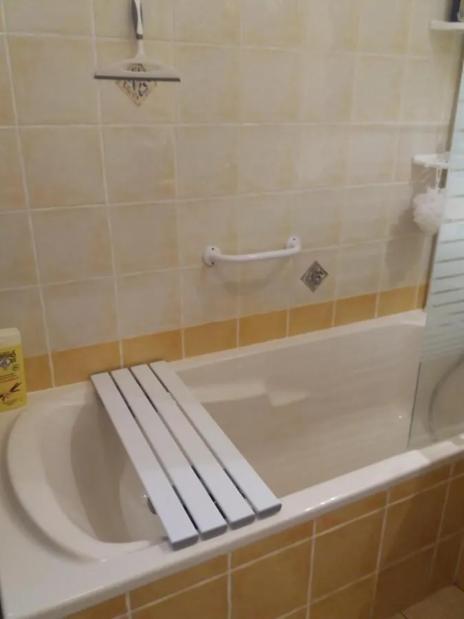 Chambres D'Hotes Dans Villa Avec Piscine Chez Raphaele L'Isle-sur-la-Sorgue Franciaország